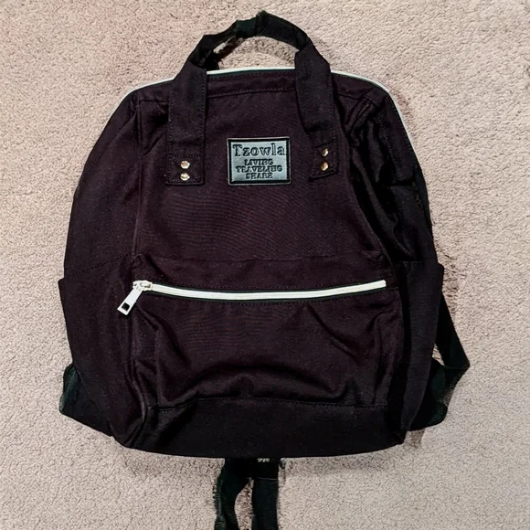 Tzowla Black Canvas Lightweight Women's Backpack - Picture 3 of 5